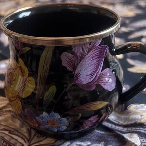 NWT Set of 2 MacKenzie-Childs 🌺 Market, Hand-Painted Ceramic Mugs Gold Rim Trim